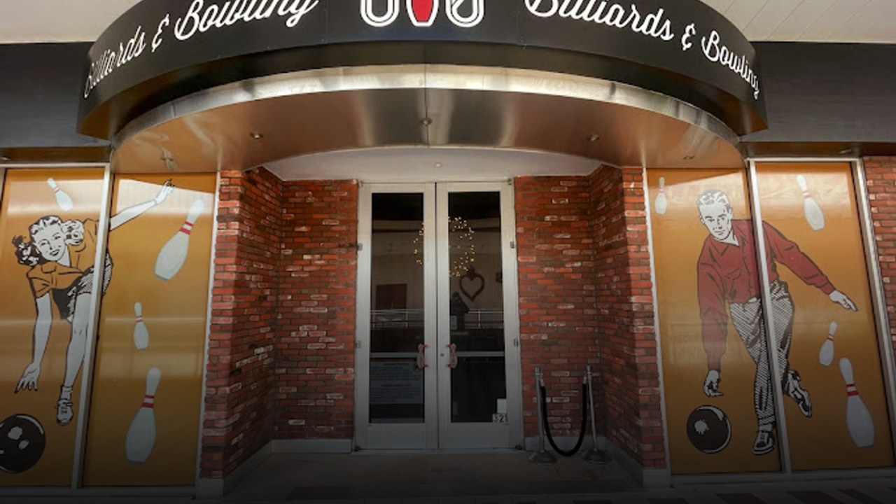 810 Entertainment - Houston - Sports Bars in Houston