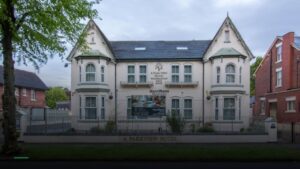 A Park View Hotel & Hamiltons Restaurant — Pubs in Wolverhampton