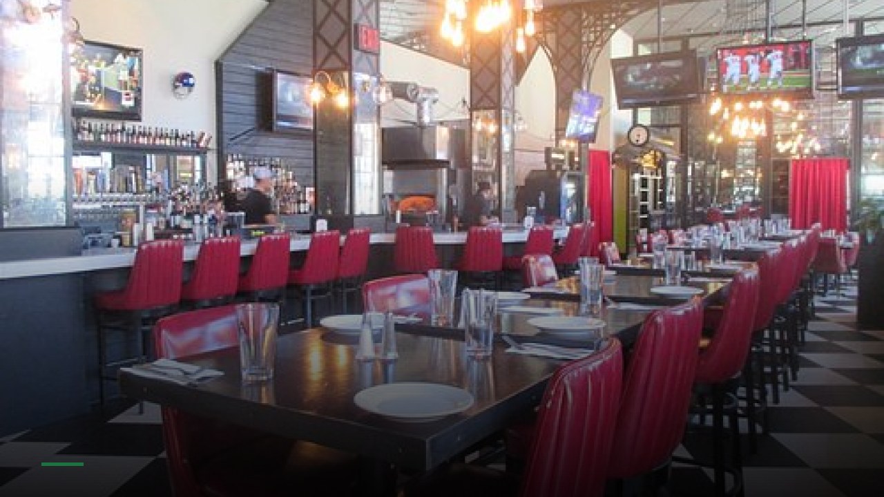 AOA Bar & Grill, 35 Avenue of the Americas - Sports Bars in New York