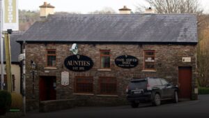 Aunties Bar & Restaurant — Pubs in Cork