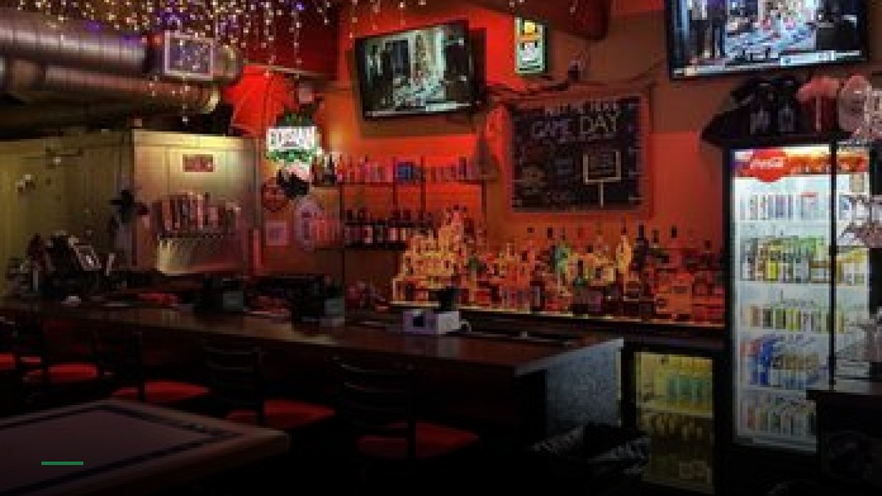 BIGFOOT PIZZA & BAR - Sports Bars in Tacoma