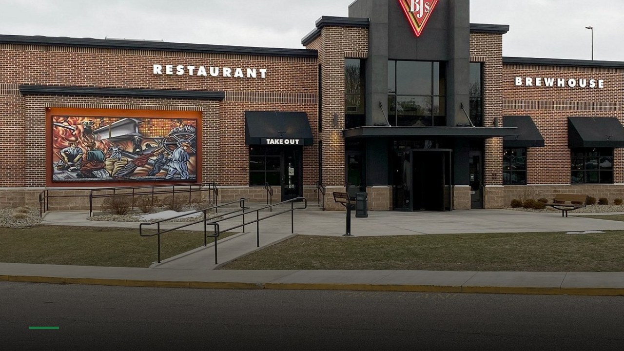 BJ's Restaurant & Brewhouse - Sports Bars in Akron
