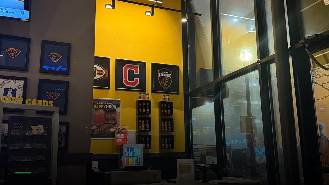 Buffalo Wild Wings - Sports Bars in Cleveland