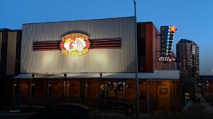 Buzzard Billy’s — Sports bars in Des Moines