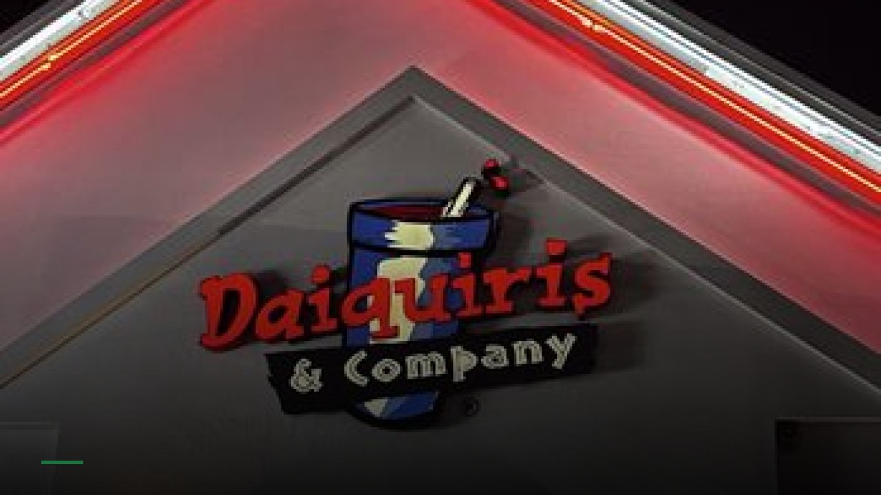 Daiquiris & Company - Sports Bars in New Orleans
