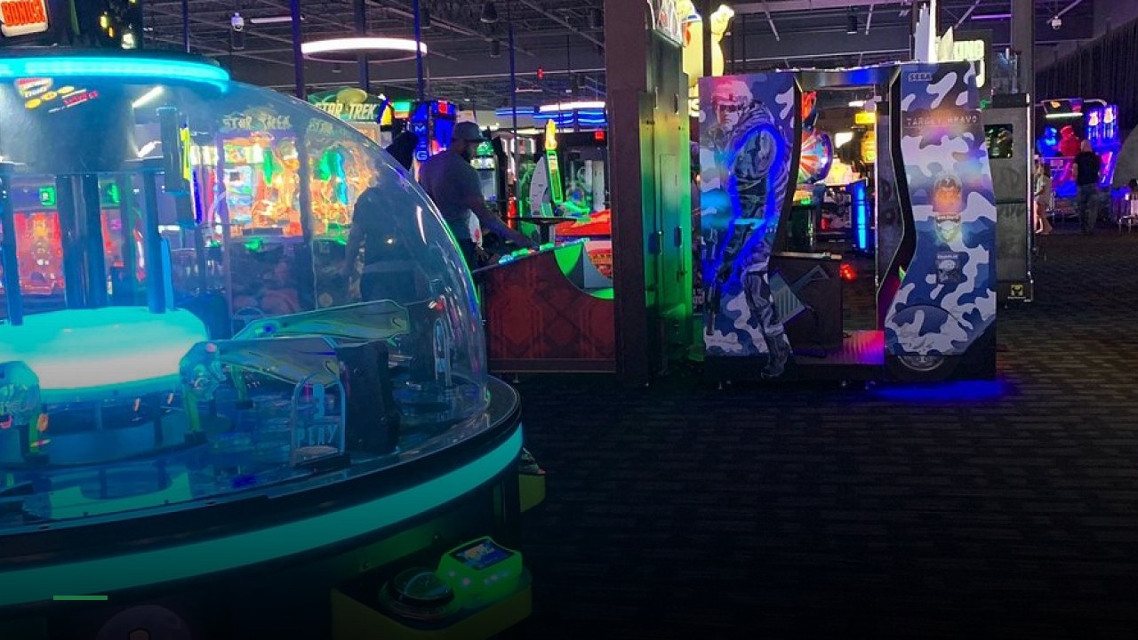 Dave & Buster's Auburn - King - Sports Bars in Tacoma