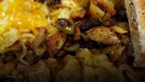 D&B’S KITCHEN — Sports bars in Toledo