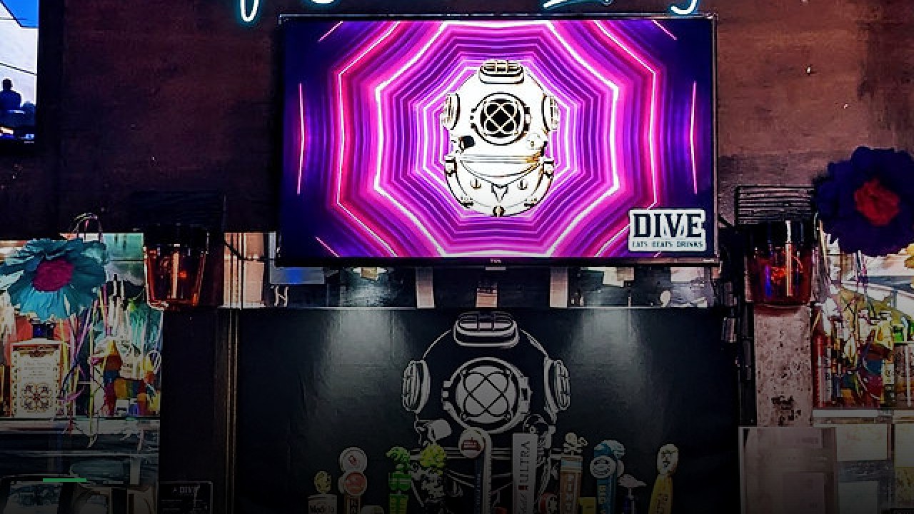 DIVE Restaurant & Bar - Sports Bars in San Antonio