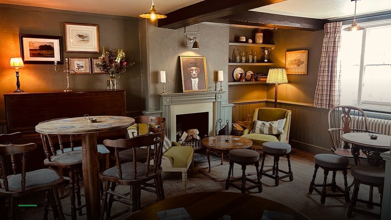 Eight Bells - Sports Bars in Crawley