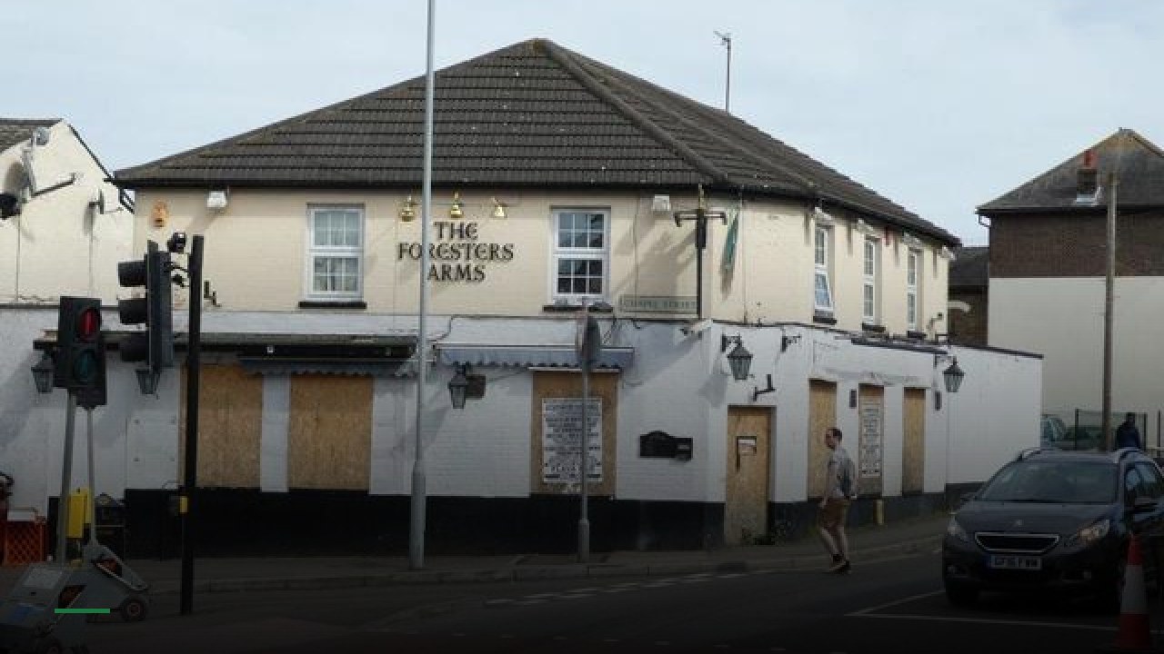 Foresters Arms - Sports Bars in Luton