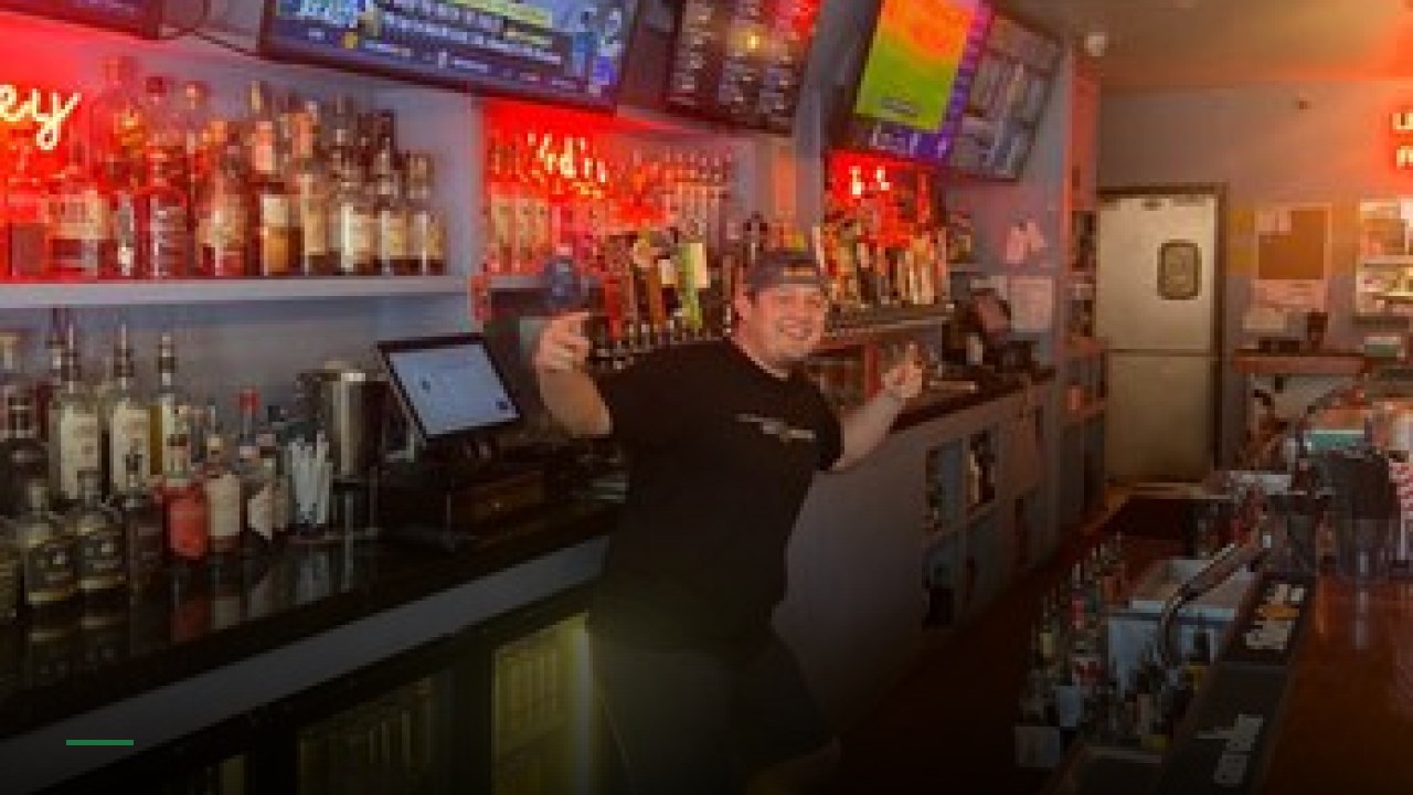 Fourth Street Taproom & Kitchen - Sports Bars in Columbus