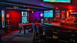 Fullbacks Pizza Bar — Pubs in Glasgow