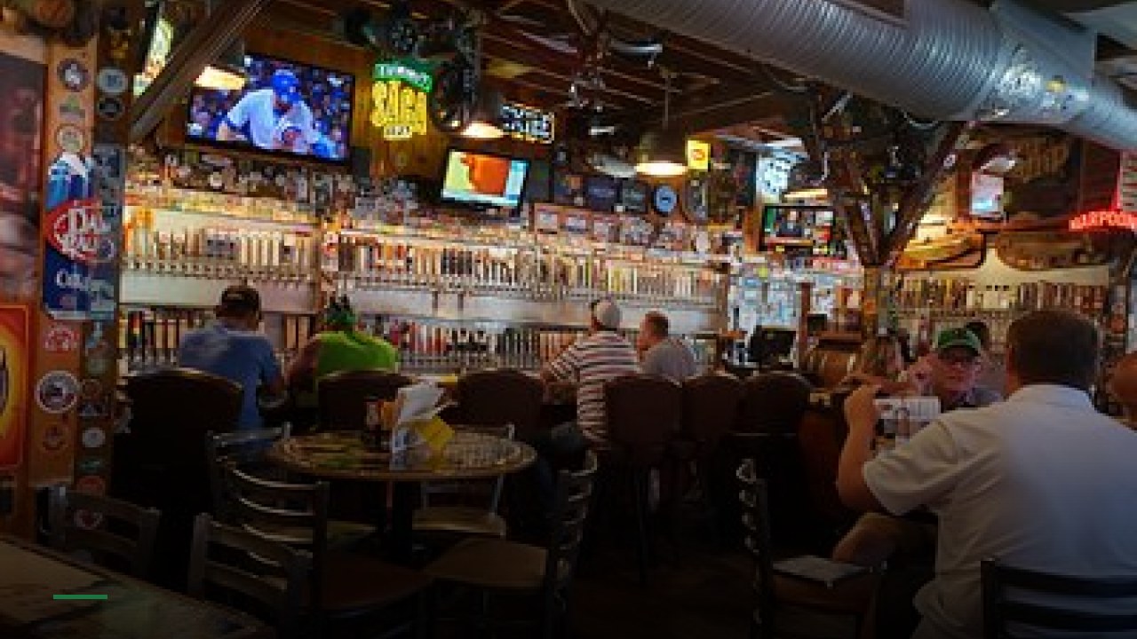 Gerri's Bar & Grill - Sports Bars in Des Moines