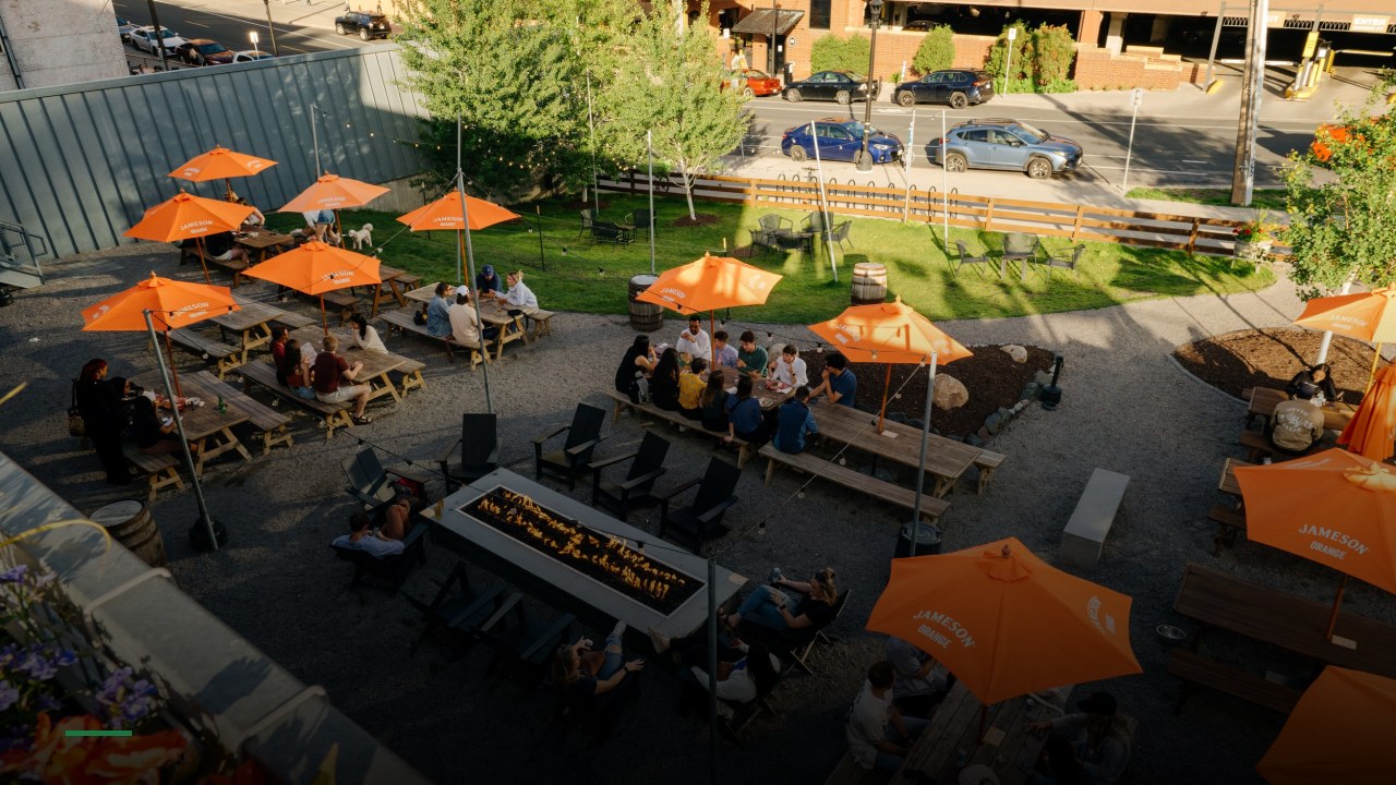 Graze Food Hall by Travail - Sports Bars in Minneapolis