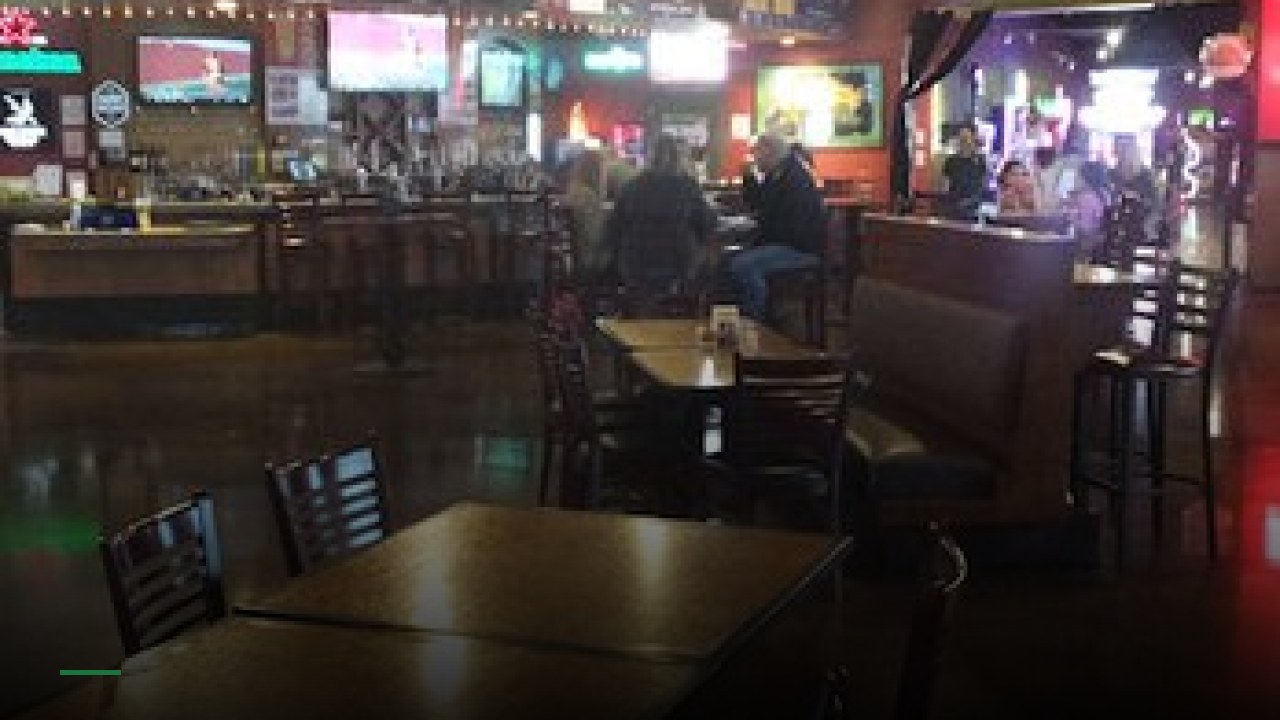 Halftime Bar & Grill - Sports Bars in Sacramento