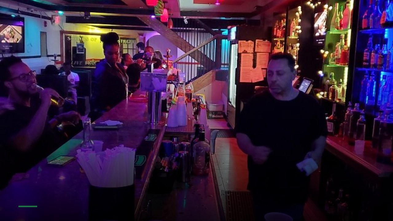 His & Hers Restaurant Bar - Sports Bars in Philadelphia