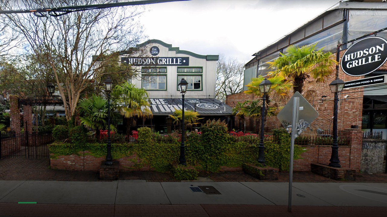 Hudson Grille - Little 5 Points - Sports Bars in Atlanta