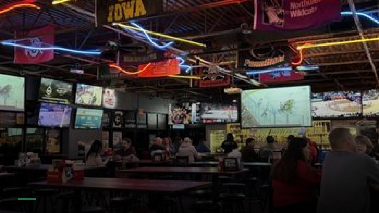 IceHouse Sports Bar - Sports Bars in Omaha