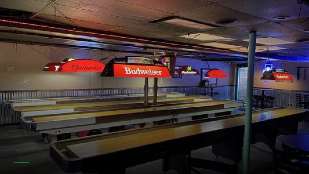 Island Club Sports Bar - Sports Bars in Dallas