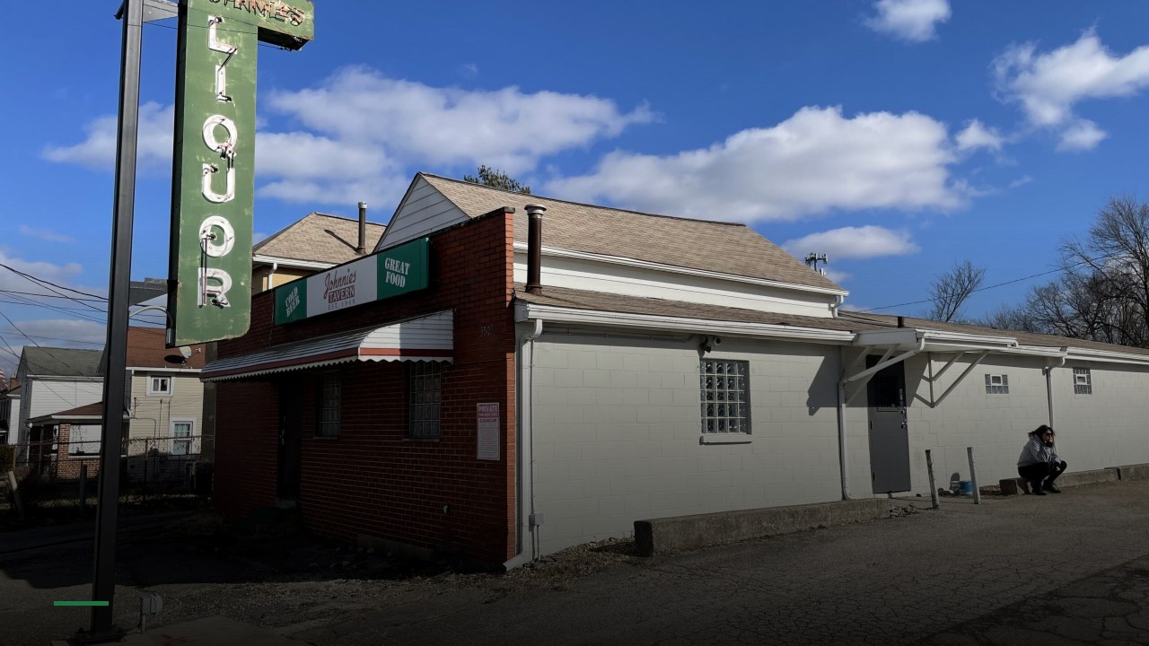 Johnnie's Tavern - Sports Bars in Columbus