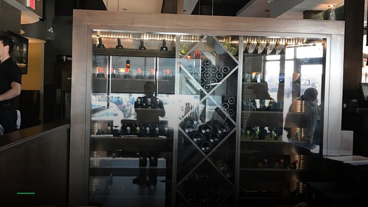 Jose's Bar & Grill Windsor - Sports Bars in Detroit