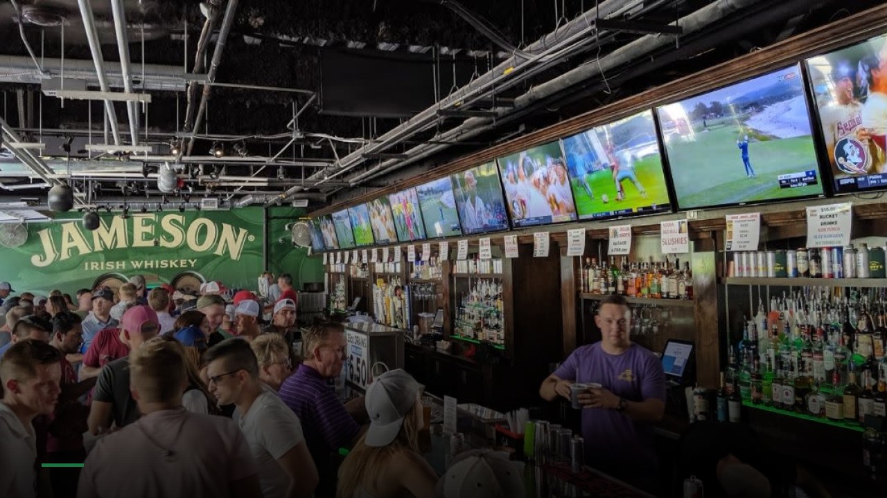 Lefty's - Sports Bars in Omaha