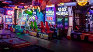 Lucky Strike Rancho Cucamonga — Sports bars in Riverside