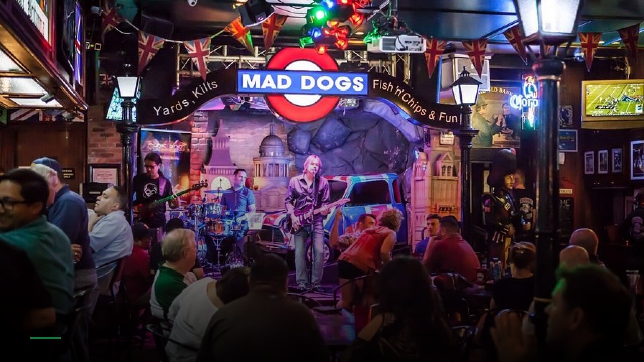 Mad Dogs British Pub (River Walk) - Sports Bars in San Antonio