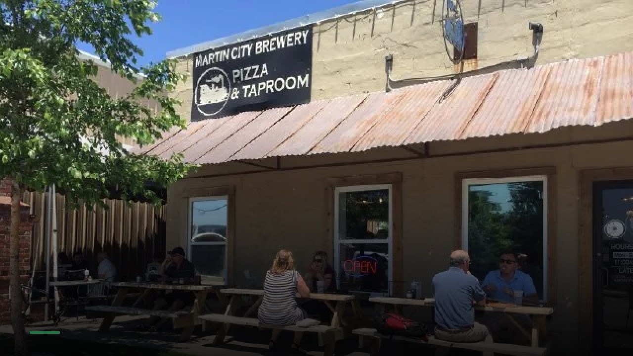 Martin City Brewing Co. Pizza & Taproom - 135th Street - Sports Bars in Kansas City