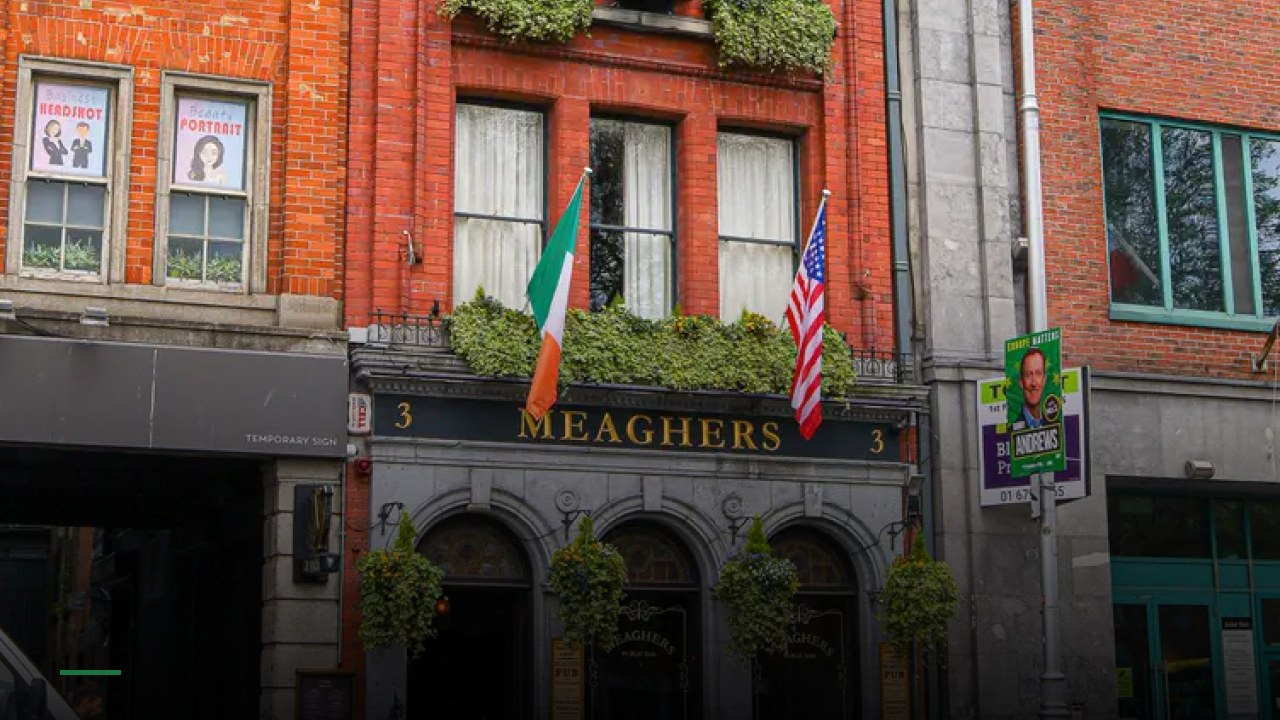 Meaghers O’Connell Bridge - Sports Bars in Dublin