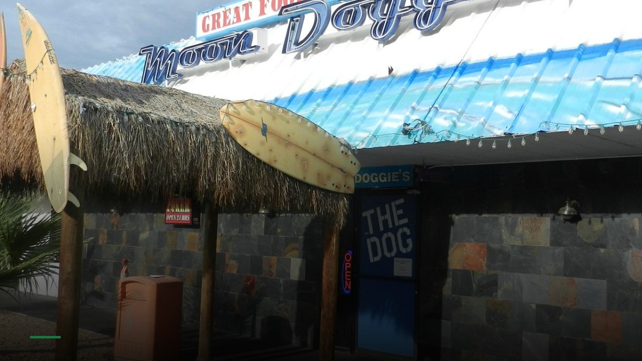 Moondoggies bar - Sports Bars in Las Vegas