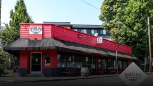 Moreland Ale House — Sports bars in Portland