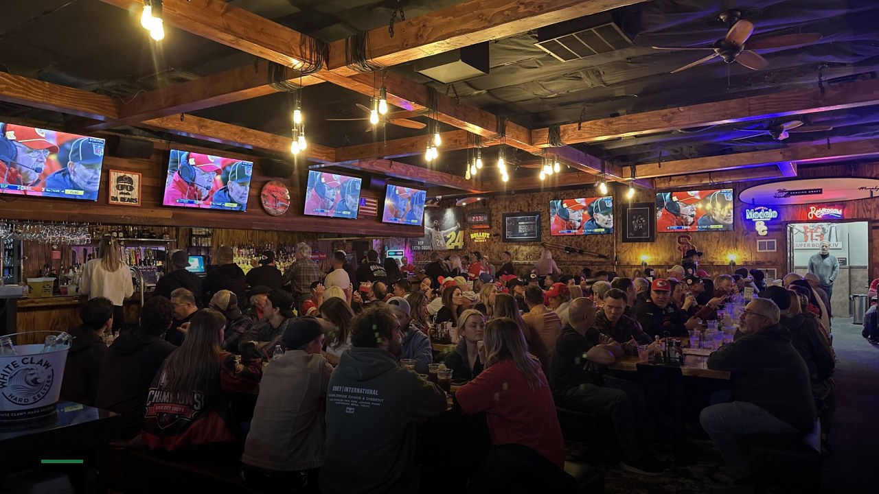 My Place Sports Bar & Grill - Sports Bars in Long Beach