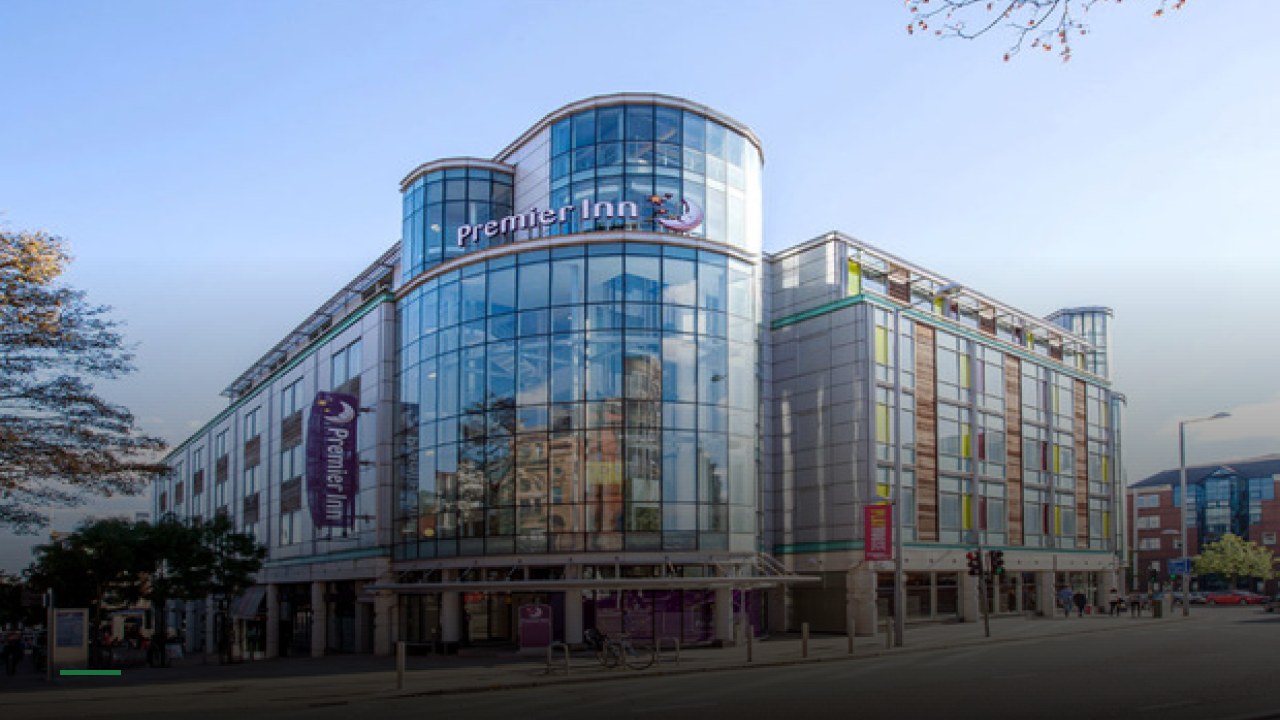 Premier Inn Nottingham City Centre (Chapel Bar) hotel - Sports Bars in Nottingham