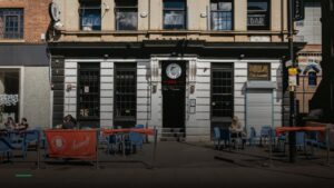 Quarter House Beer & BBQ — Pubs in Manchester