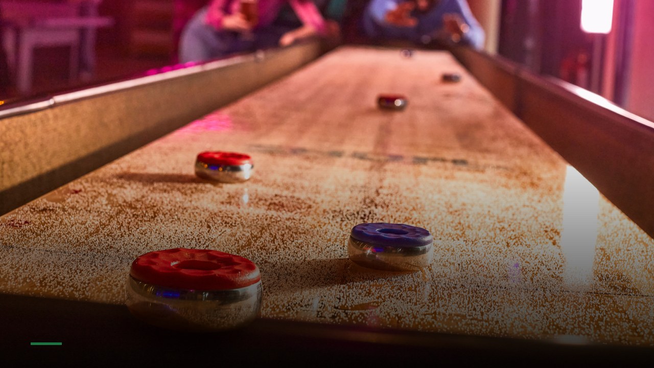 Shuffleboard Bar London - Sports Bars in Watford