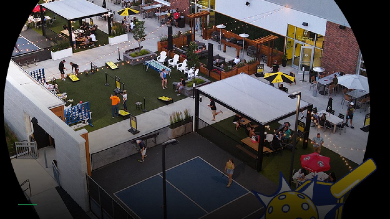 Smash Park Roseville - Sports Bars in Minneapolis