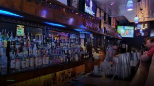 SNEAKY PETE’S — Sports bars in New Orleans