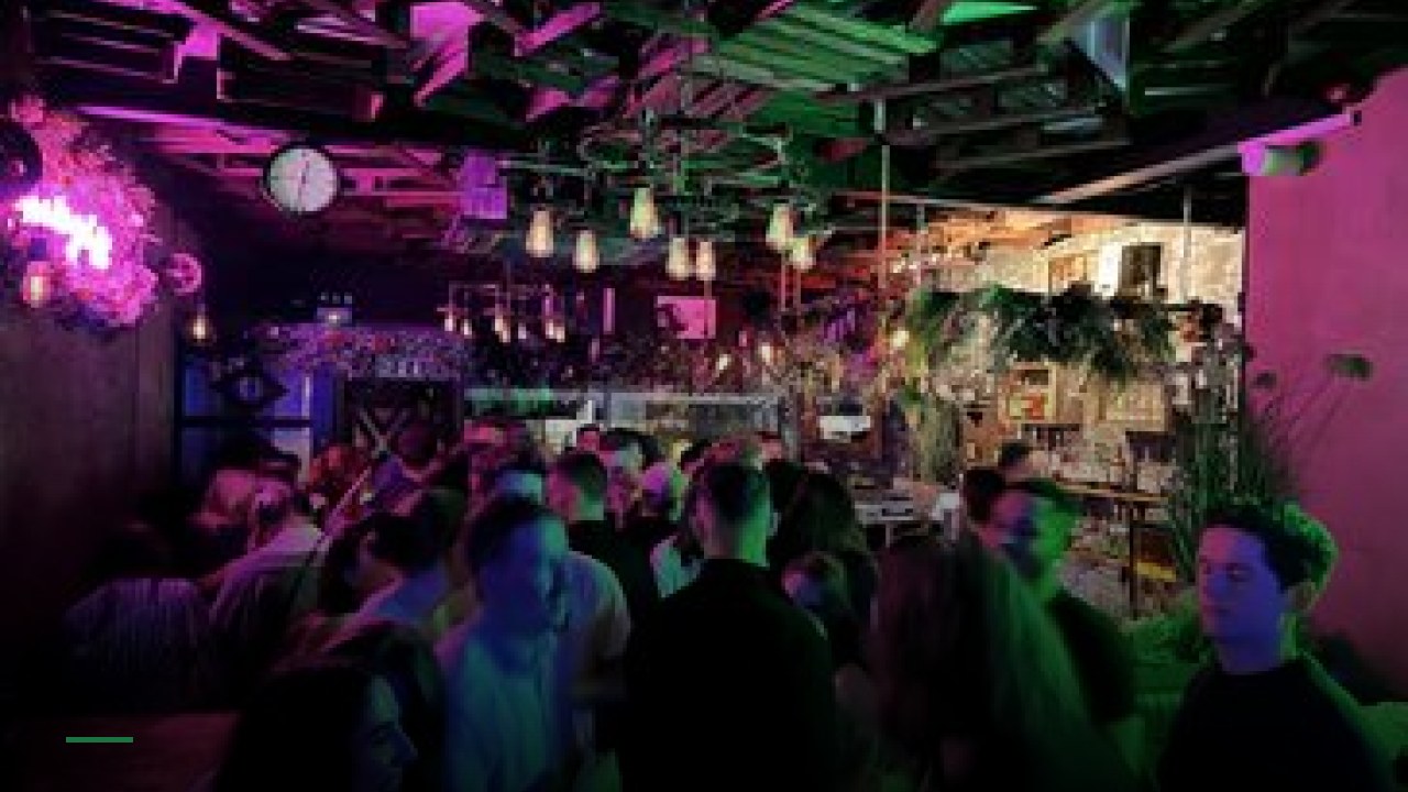 Stack Bar - Sports Bars in Watford