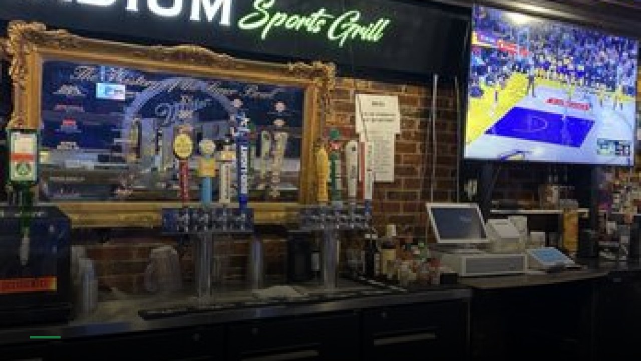 Stadium Sports Grill | Best Sports Bar in Addison for Great Food & Drinks - Sports Bars in Dallas