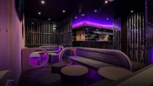 Station31 Indian and Indo-Chinese Restaurant and Sports Bar — Pubs in Luton