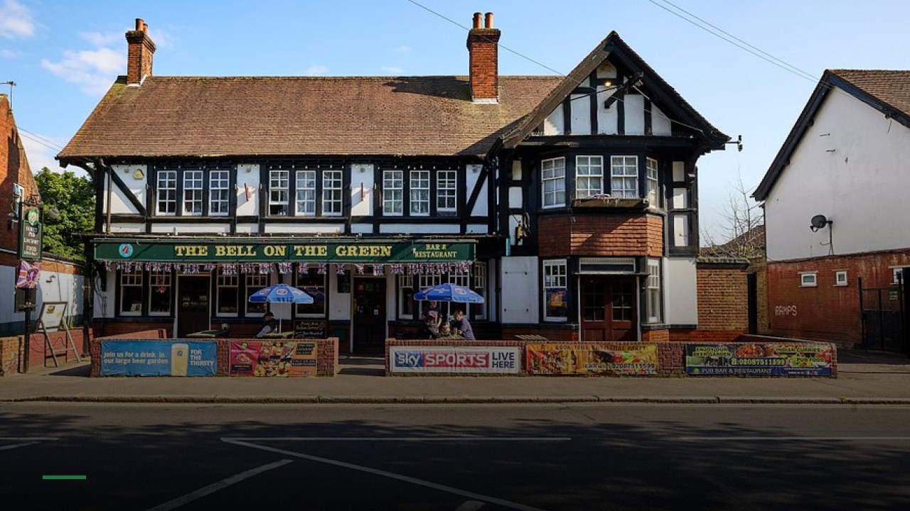 The Bell On The Green - Pub, Bar & Restaurant - Sports Bars in Watford