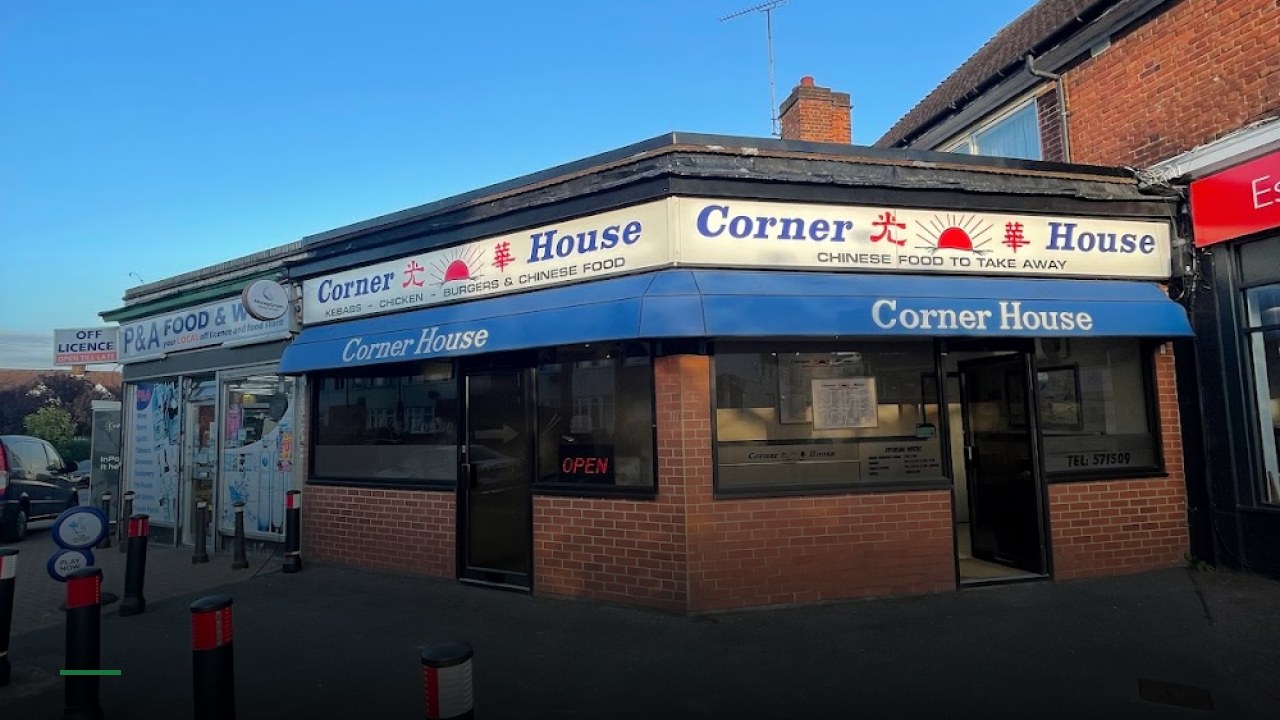 The Corner House - Sports Bars in Luton