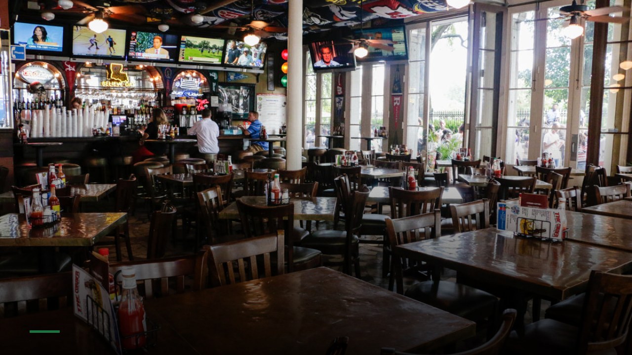 The Corner Oyster House - Sports Bars in New Orleans