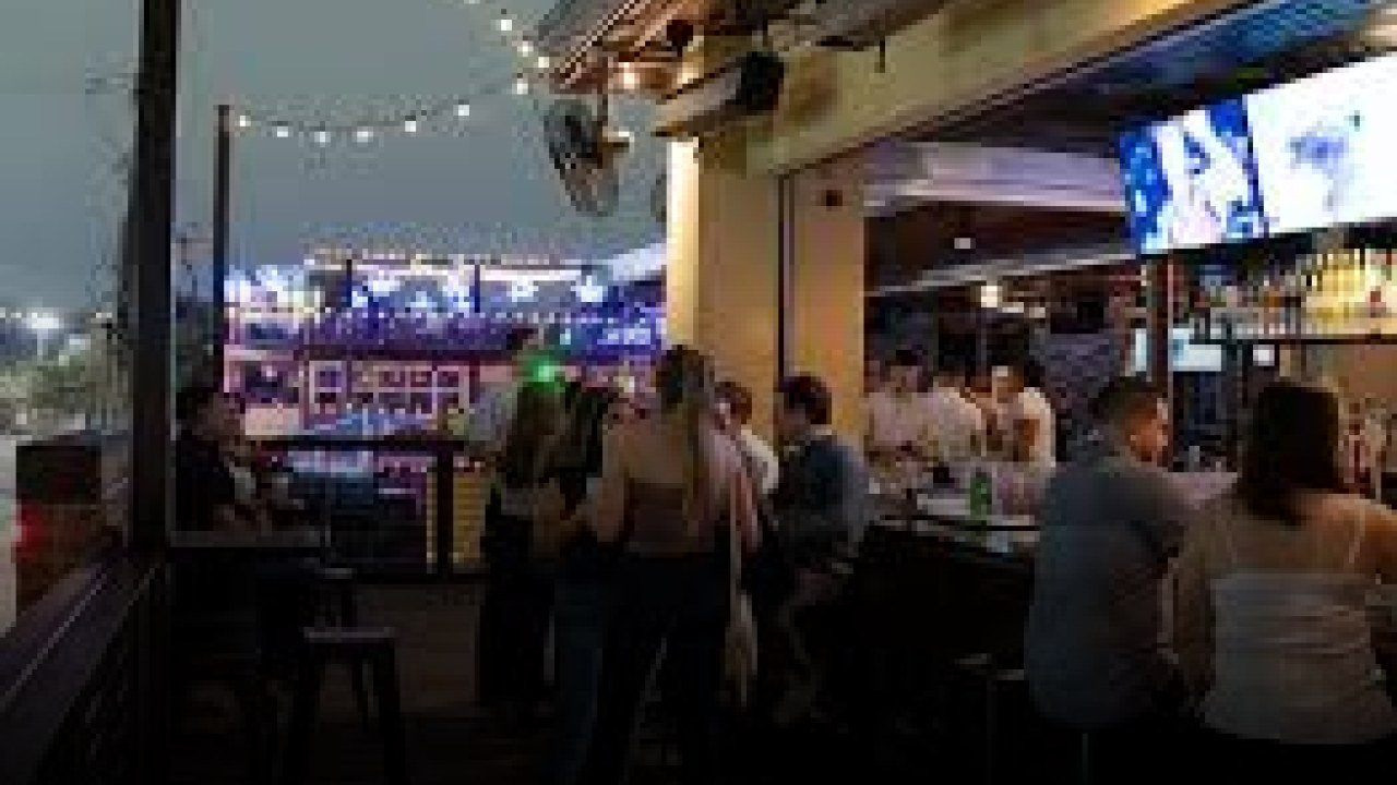 The Dogwood - Sports Bars in Houston