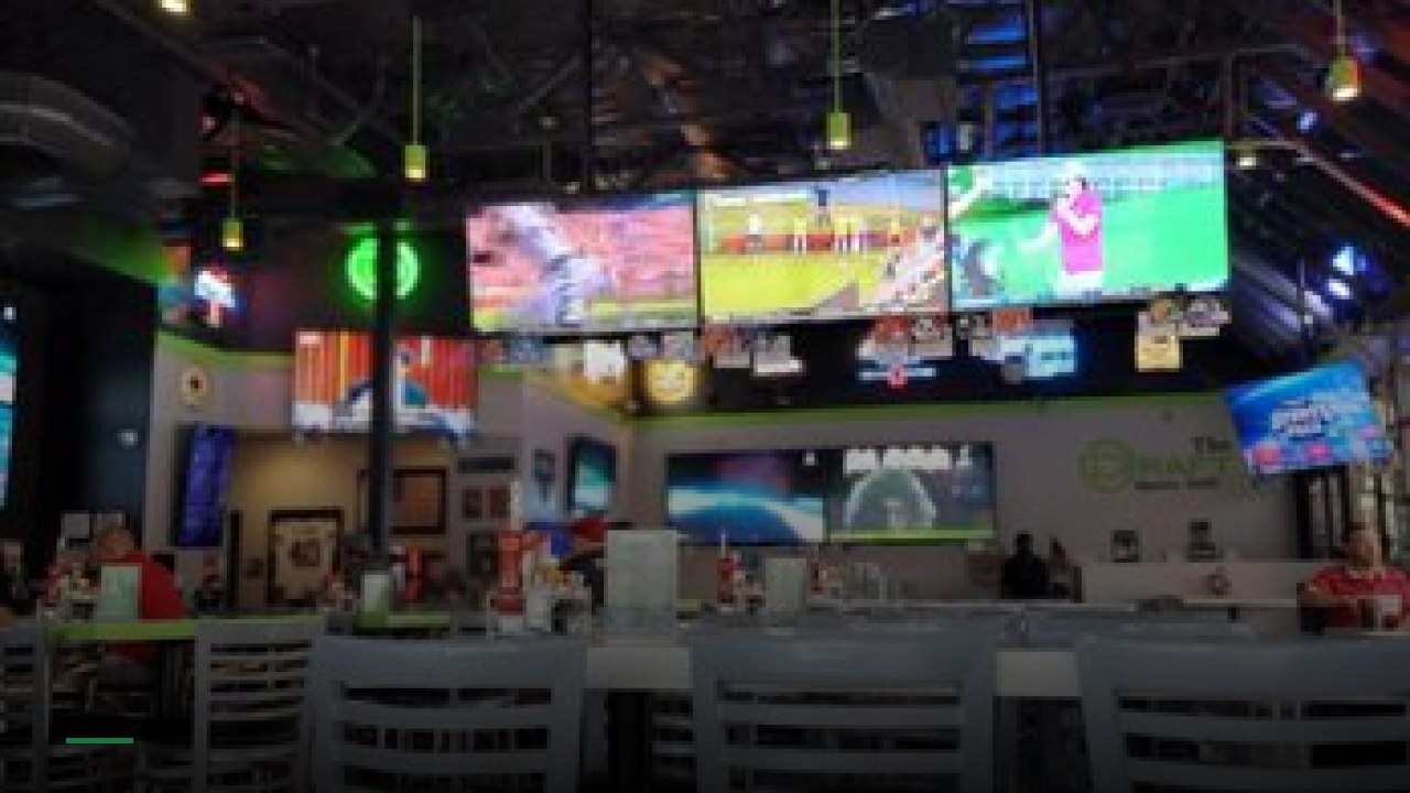 The Draft Sports Grill - Sports Bars in Phoenix