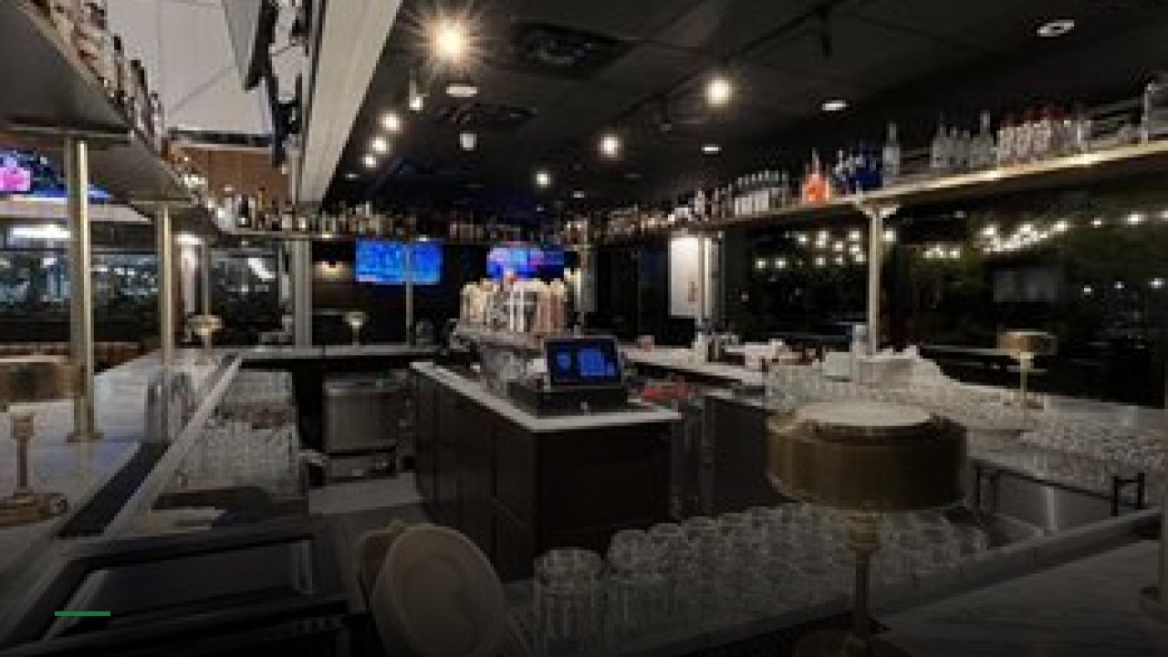 The Filson Queen City Kitchen & Bar - Sports Bars in Cincinnati