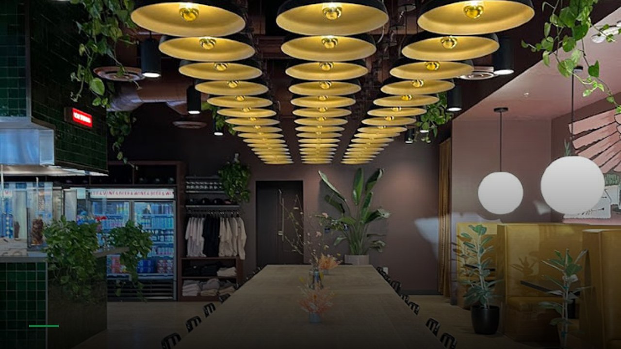 The Green Woodpecker - Sports Bars in Phoenix