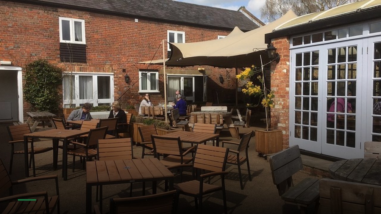 The Greyhound Pub - Sports Bars in Watford