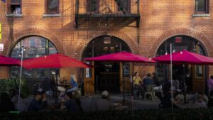 The Hideaway Seaport — Sports bars in New York